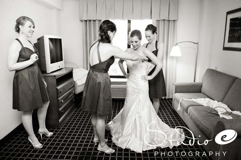 Louisville Wedding River Bend WInery Wedding 21c photos (32)