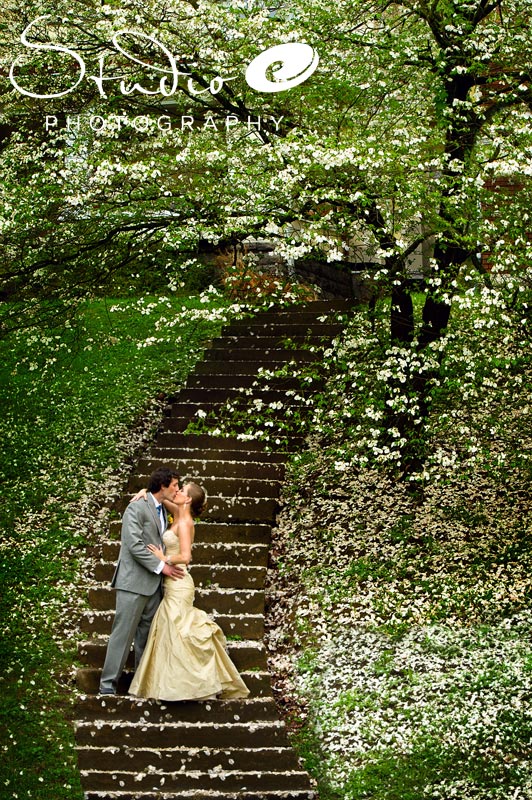Louisville Wedding River Bend WInery Wedding 21c photos (10)