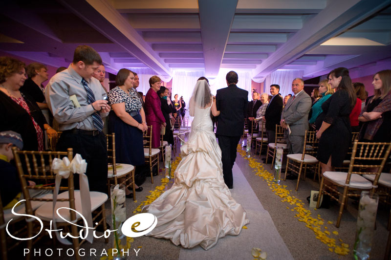 Wedding Ceremony at the Henry Clay in Louisville KY